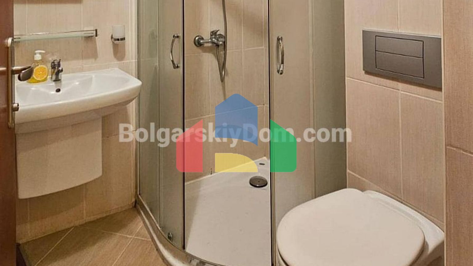 Двухкомнатная квартира в Райский Сад