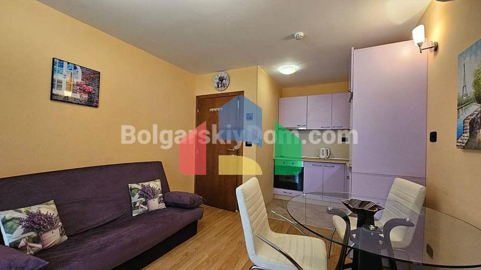 Двухкомнатная квартира в Райский Сад