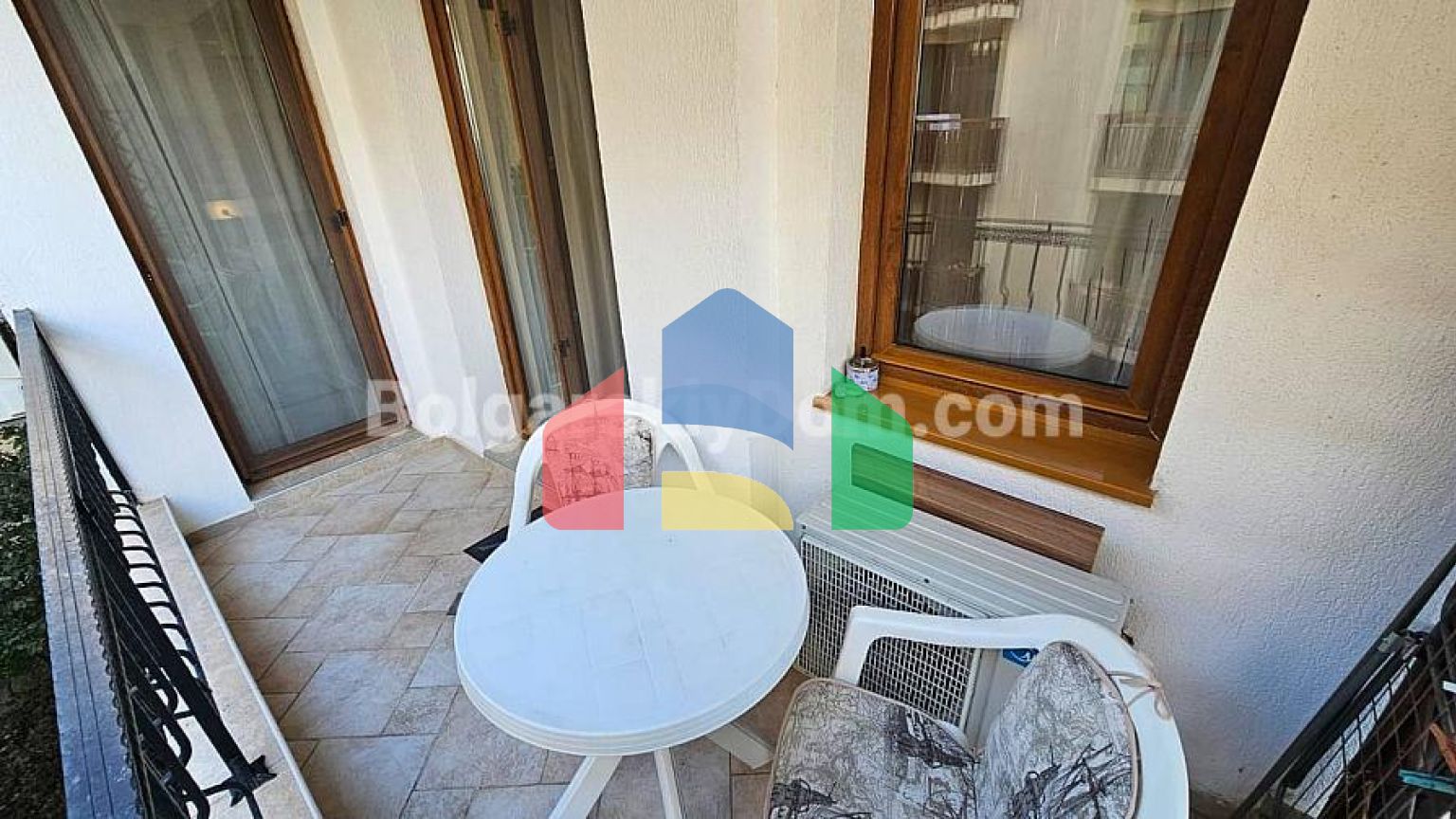 Двухкомнатная квартира в Райский Сад