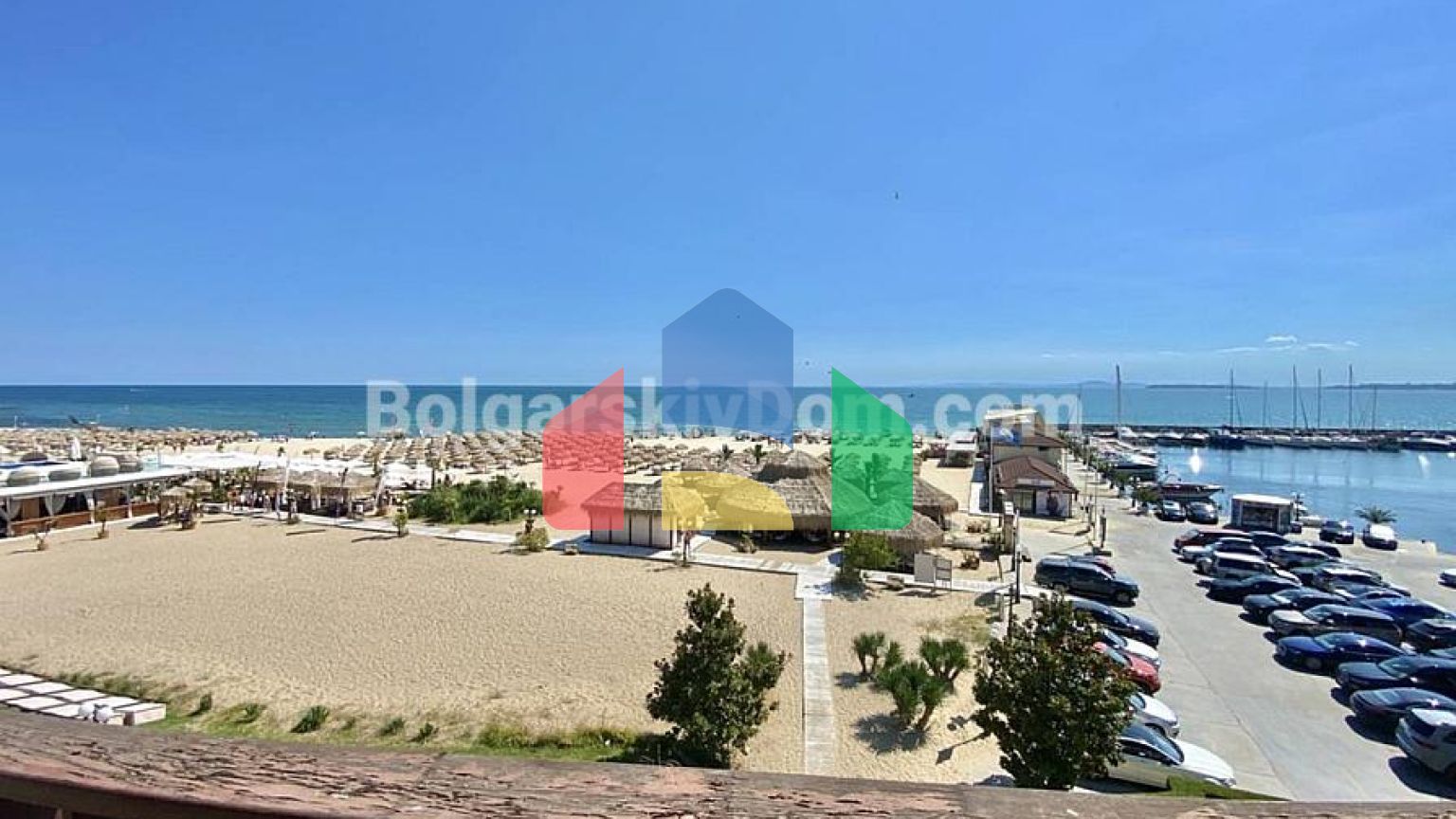 Трехкомнатная квартира в Арена 1