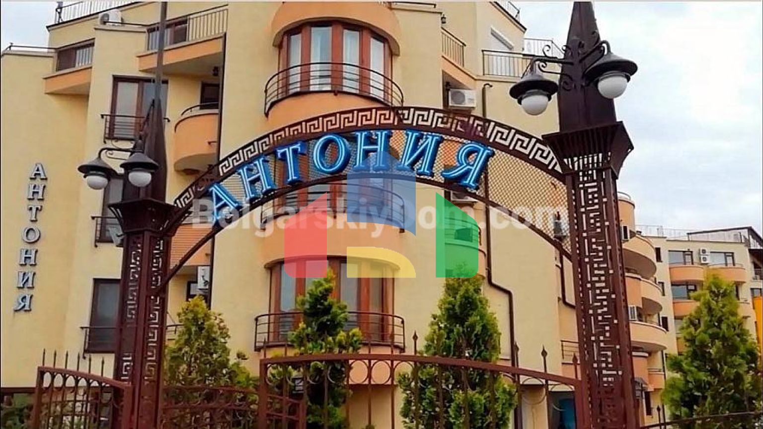 Четырехкомнатная квартира в Антония