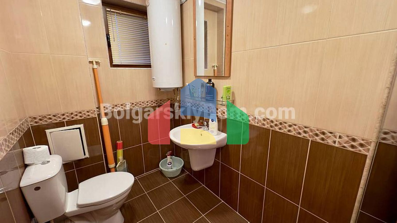 Четырехкомнатная квартира в Антония