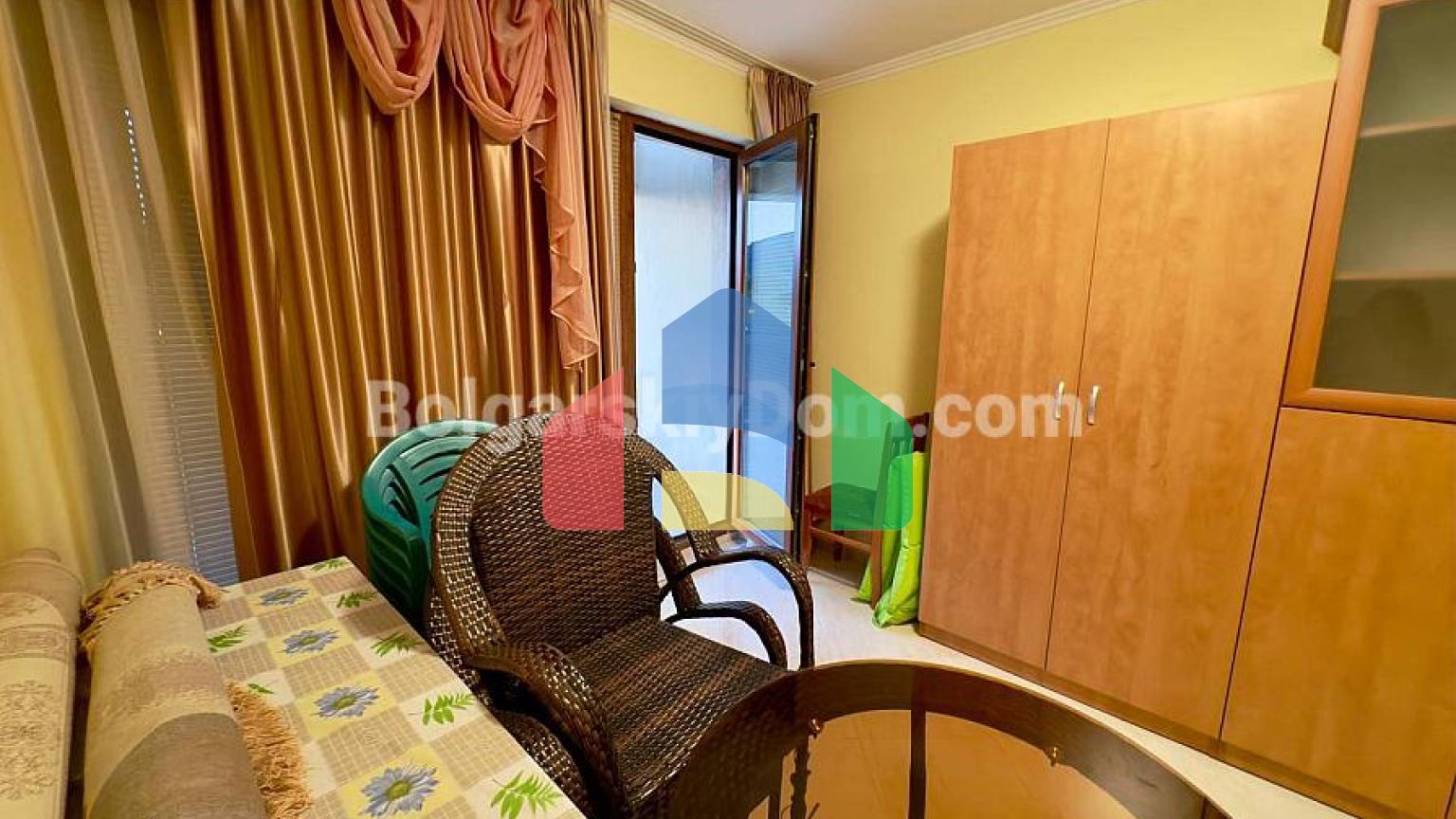 Четырехкомнатная квартира в Антония