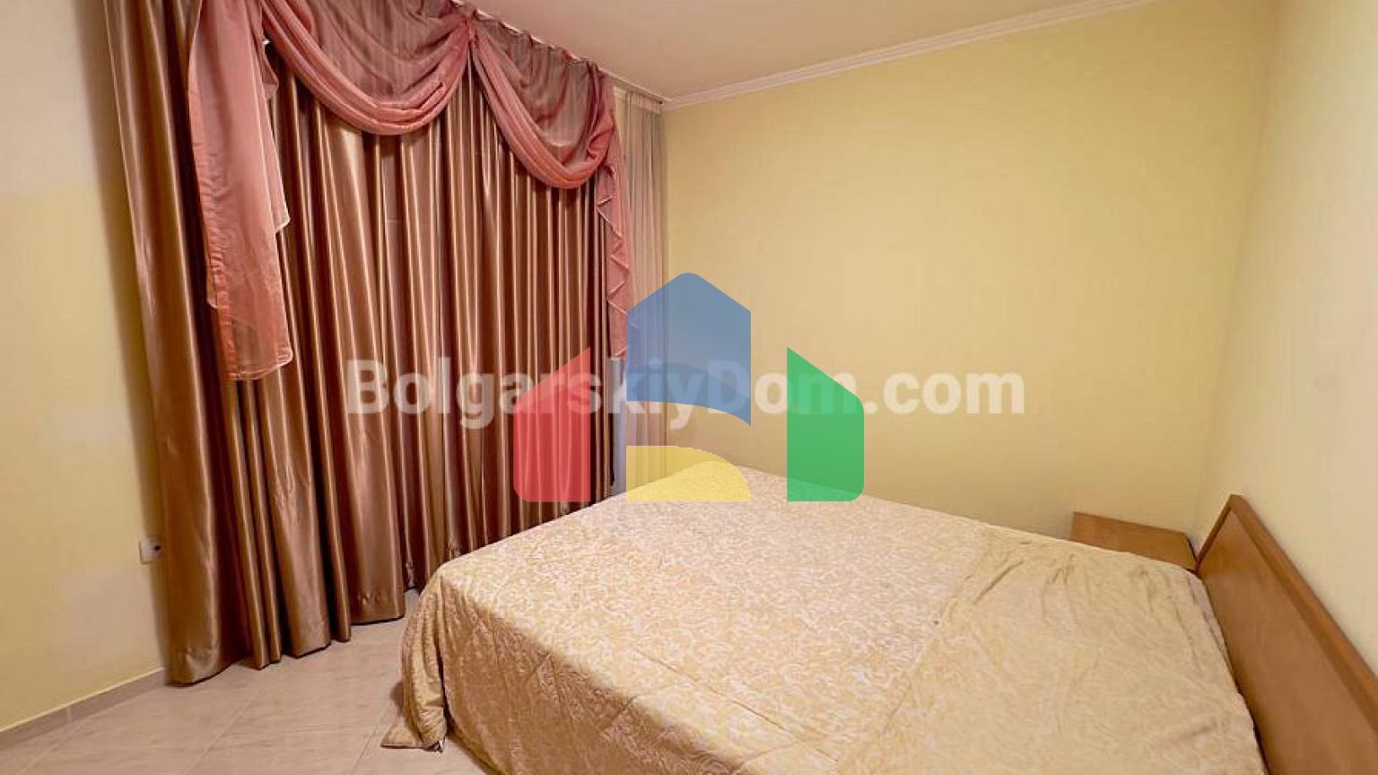 Четырехкомнатная квартира в Антония