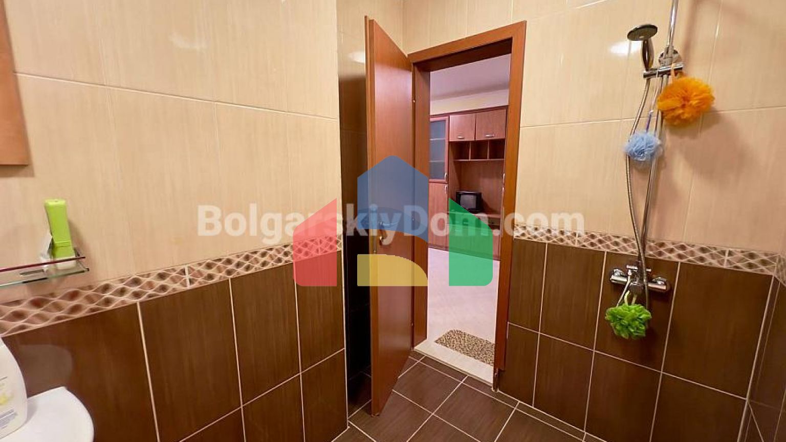 Четырехкомнатная квартира в Антония