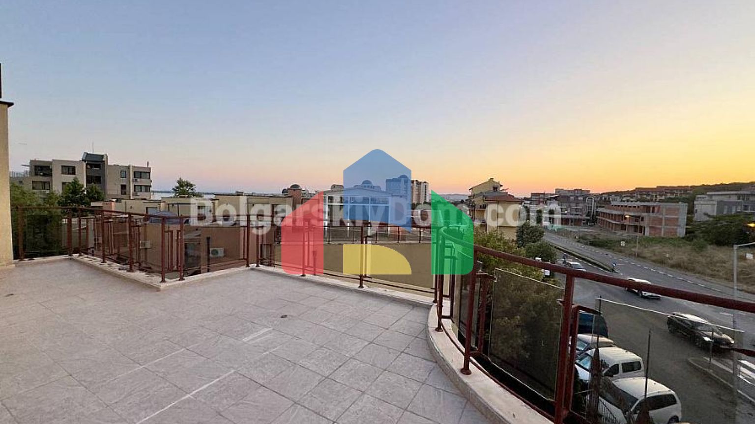 Четырехкомнатная квартира в Антония