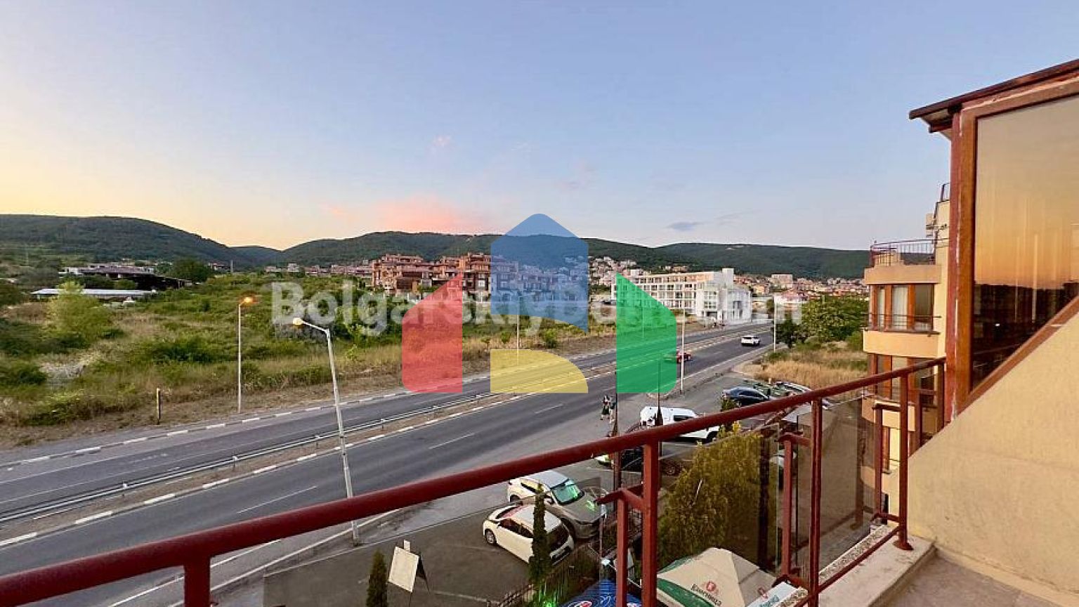 Четырехкомнатная квартира в Антония