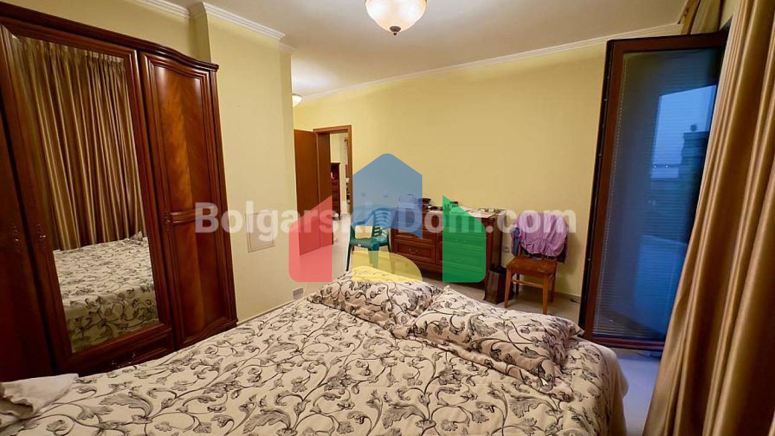 Четырехкомнатная квартира в Антония