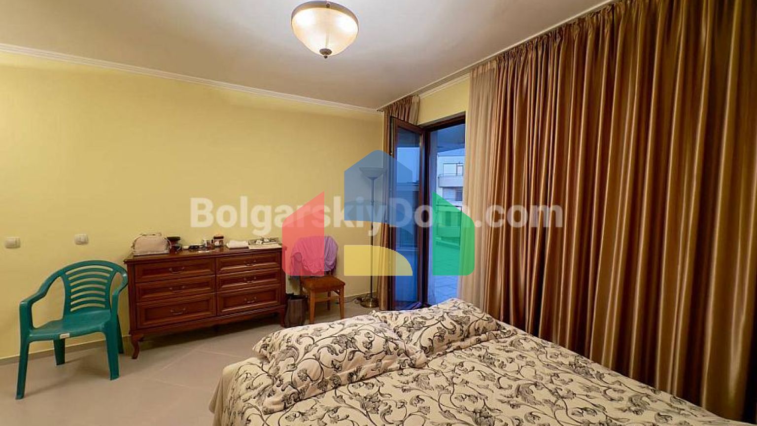 Четырехкомнатная квартира в Антония