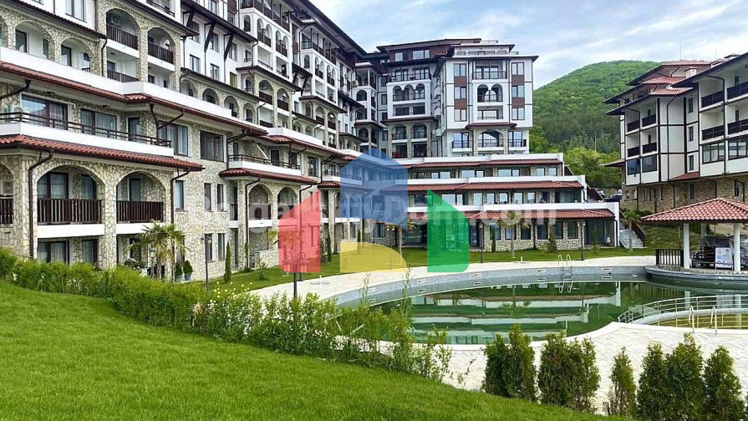 Трехкомнатная квартира в Этера 4