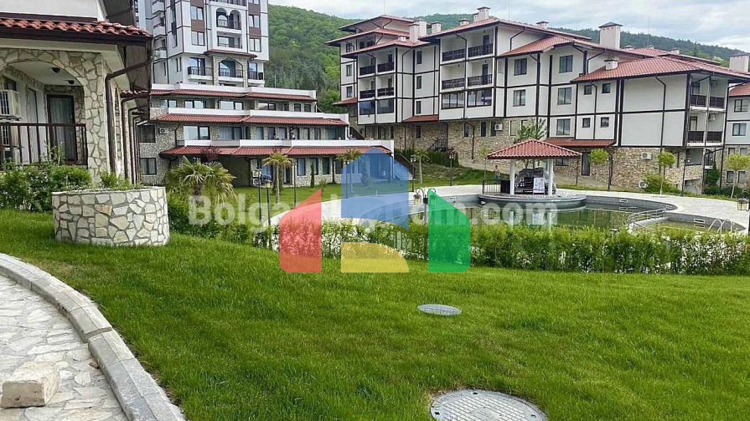 Трехкомнатная квартира в Этера 4