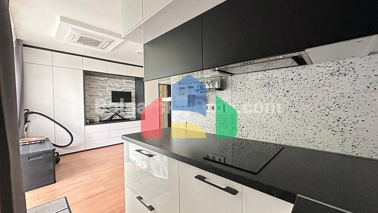 Двухкомнатная квартира в Краун Форт