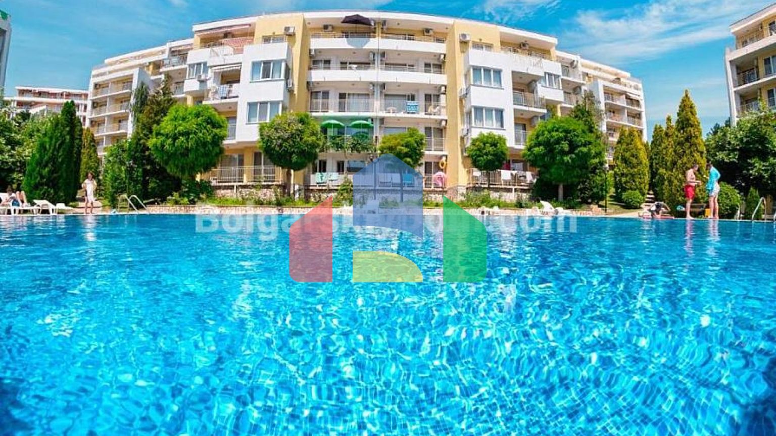 Трехкомнатная квартира в Империал Форт Клуб