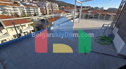 Двухкомнатная квартира в Лазур 4