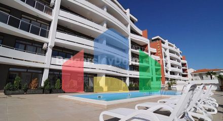 Двухкомнатная квартира в Лазур 4