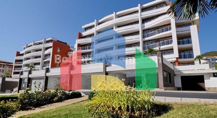 Двухкомнатная квартира в Лазур 4