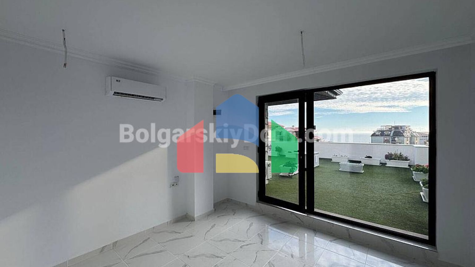 Квартира-студия в Этера 4