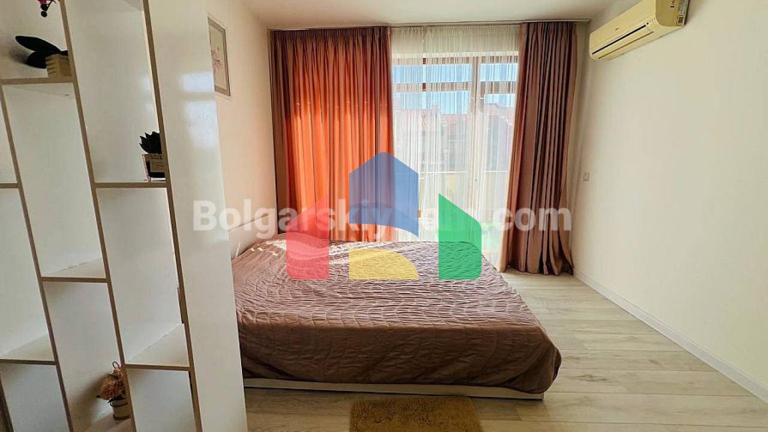 Квартира-студия в Морски Фар