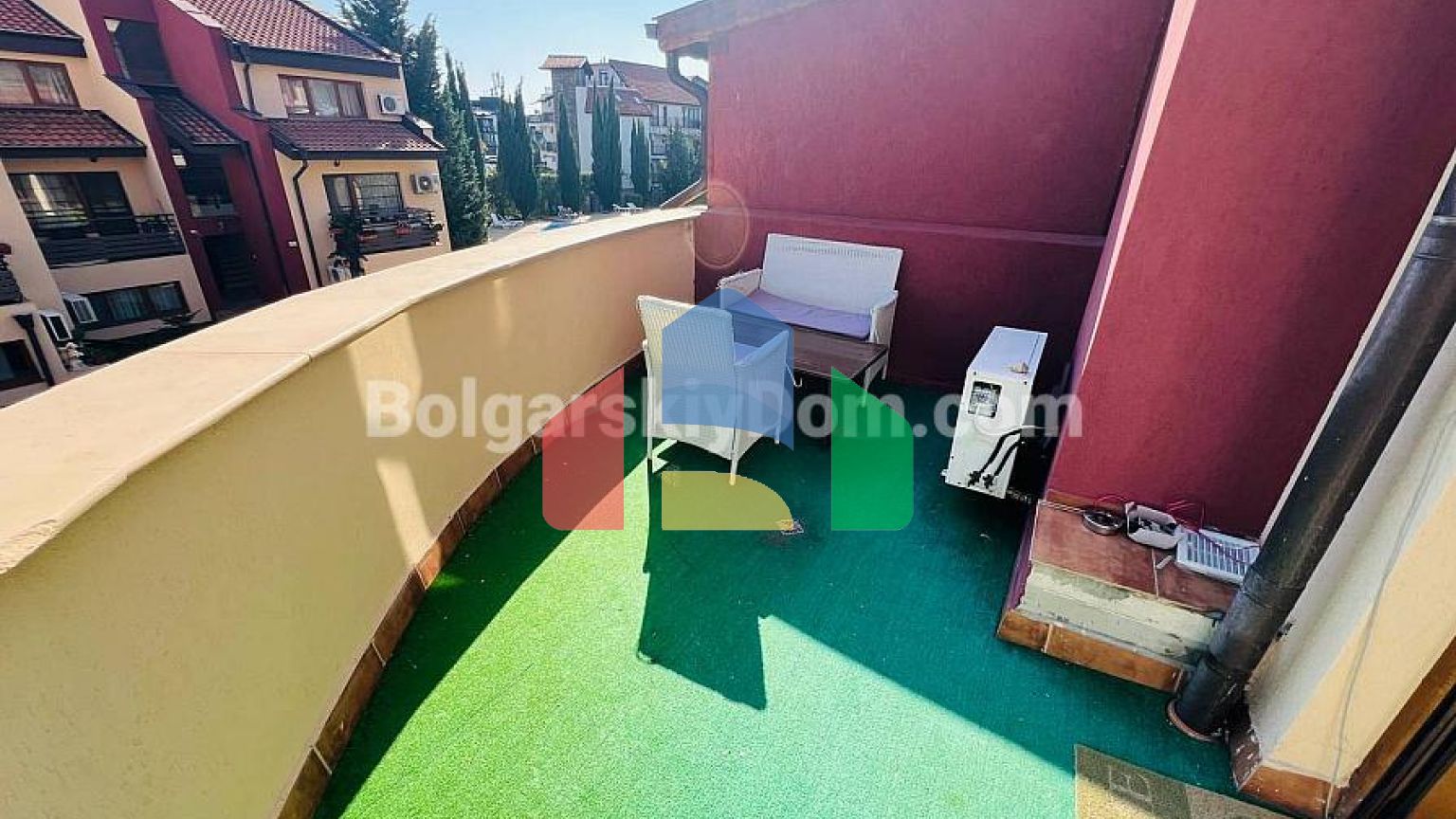 Квартира-студия в Морски Фар