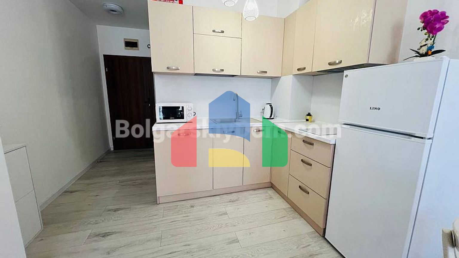 Квартира-студия в Морски Фар