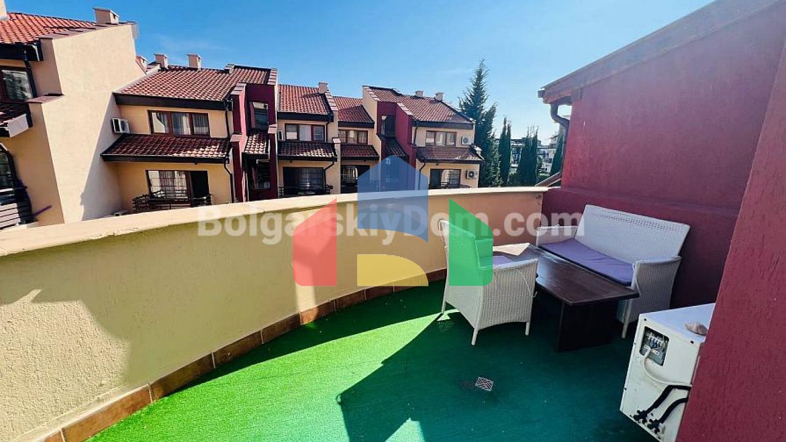 Квартира-студия в Морски Фар