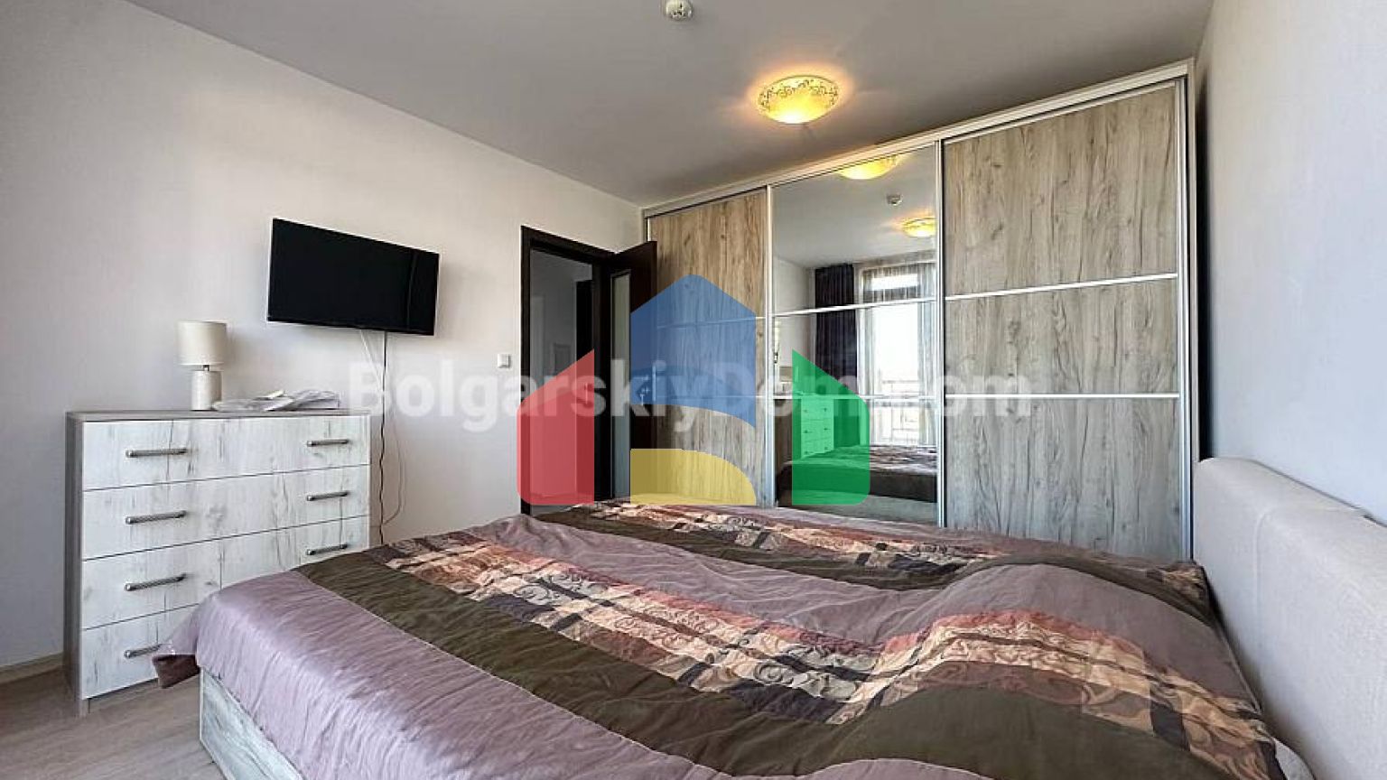 Двухкомнатная квартира в Радуга 2