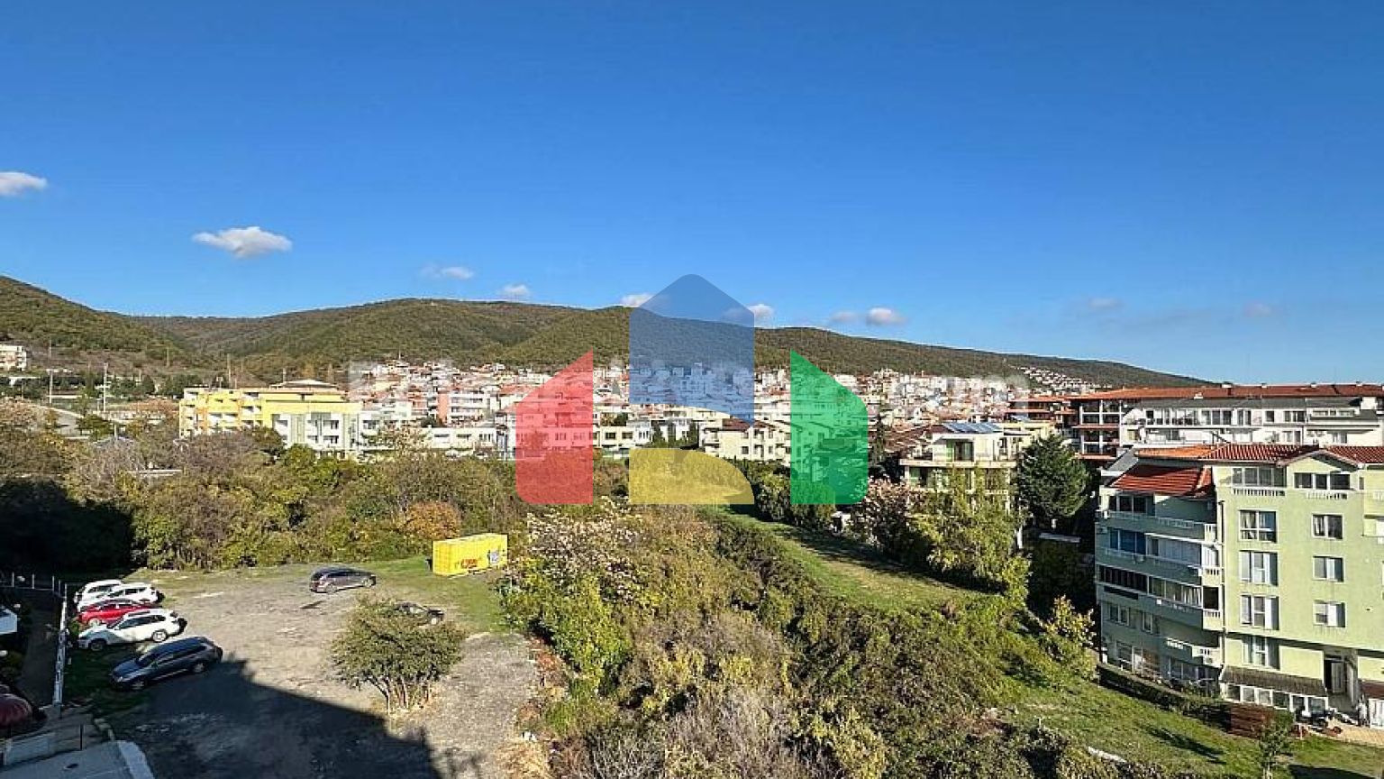 Двухкомнатная квартира в Радуга 2