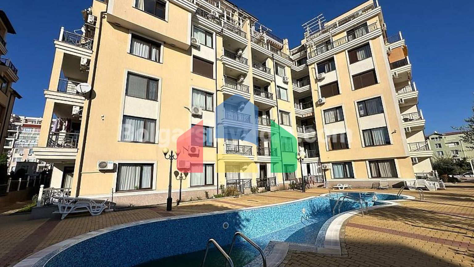 Двухкомнатная квартира в Радуга 2