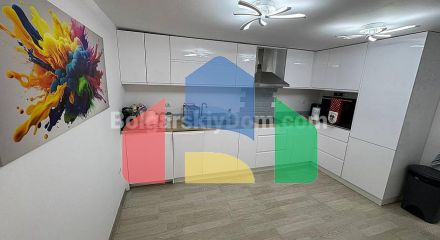 Трехкомнатная квартира в Святом Власе