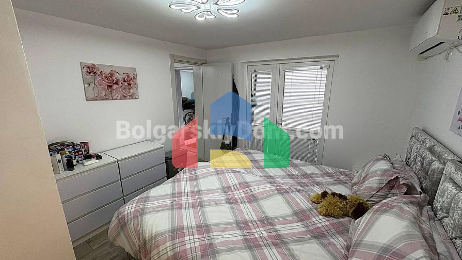 Трехкомнатная квартира в Святом Власе