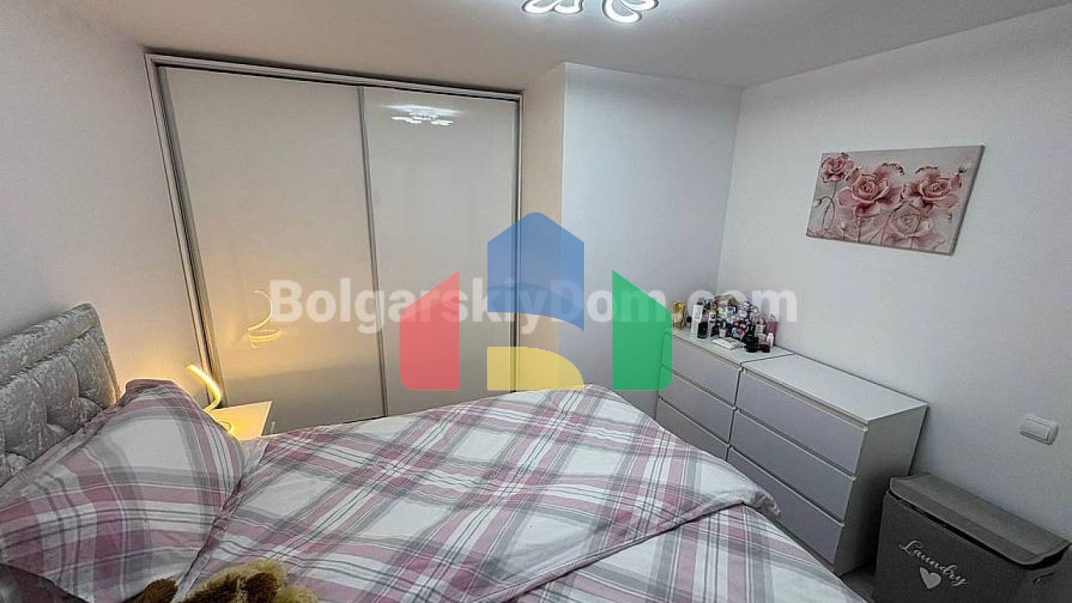 Трехкомнатная квартира в Святом Власе