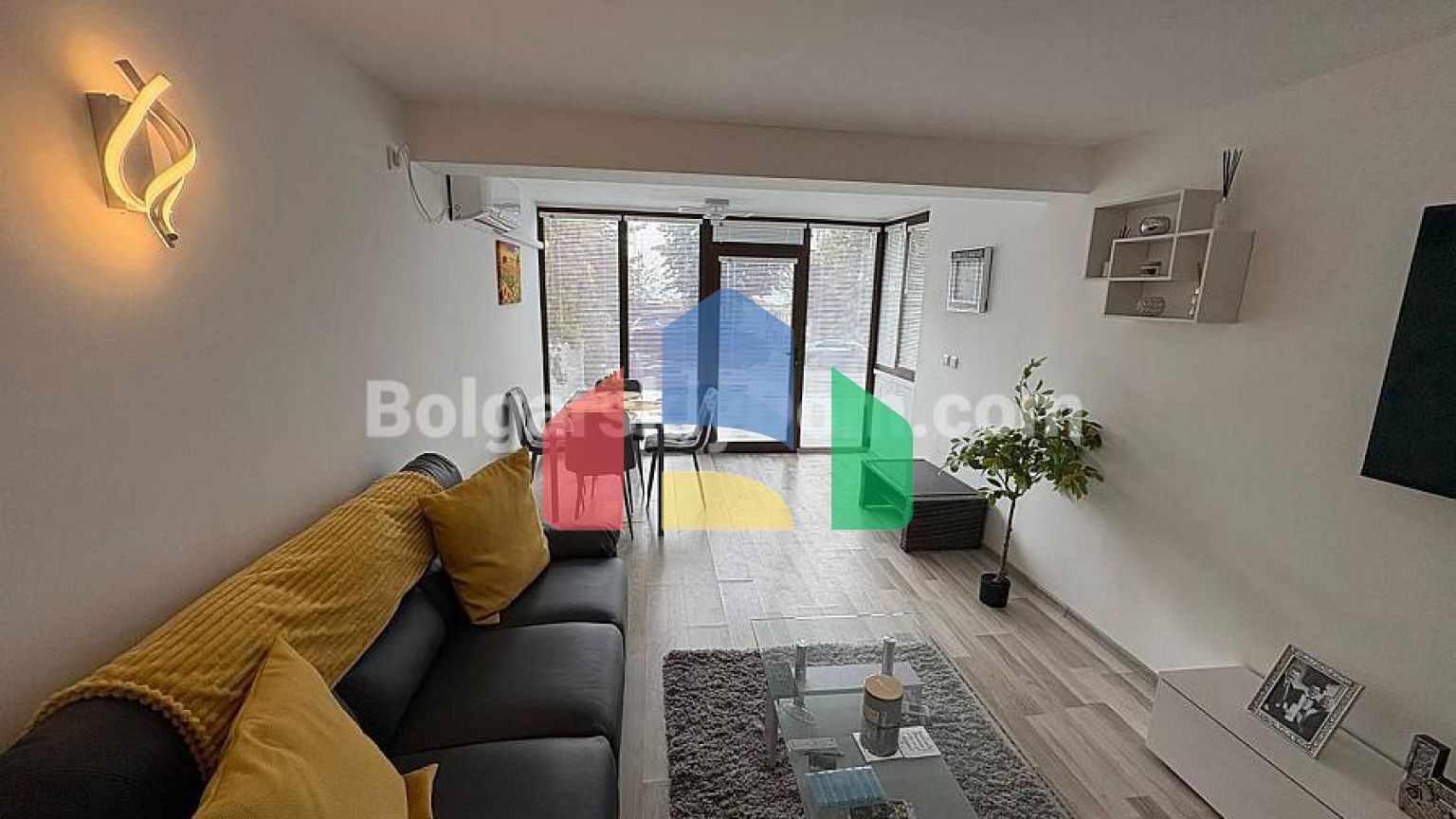 Трехкомнатная квартира в Святом Власе