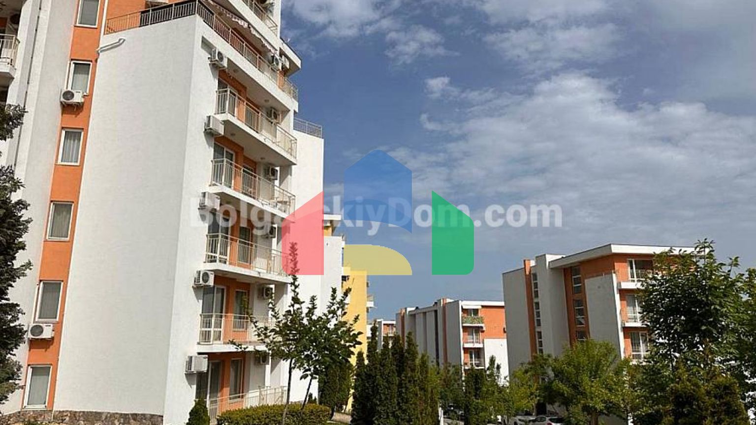 Трехкомнатная квартира в Империал Форт Клуб