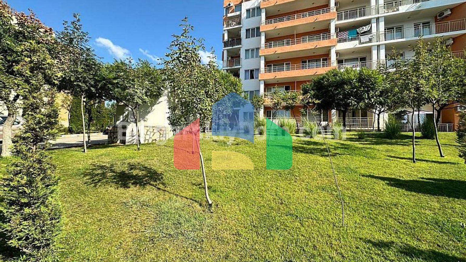 Трехкомнатная квартира в Империал Форт Клуб