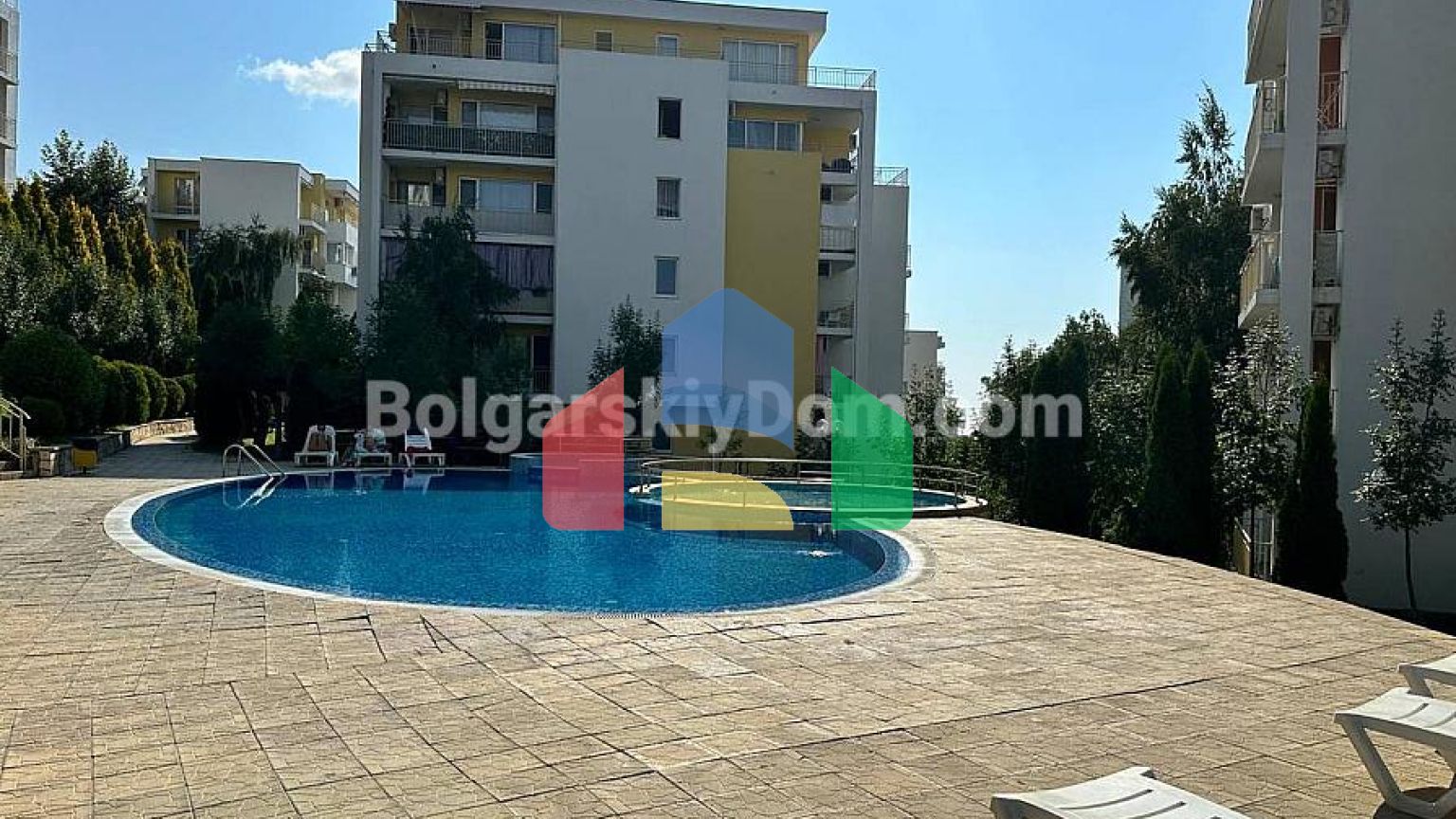 Трехкомнатная квартира в Империал Форт Клуб