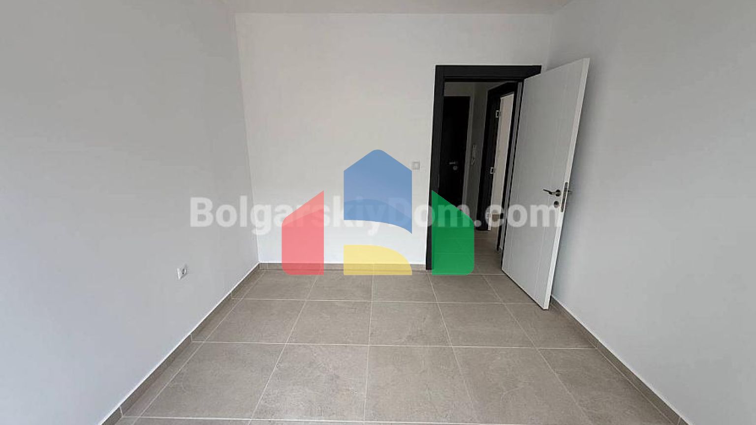 Двухкомнатная квартира в Империум 1