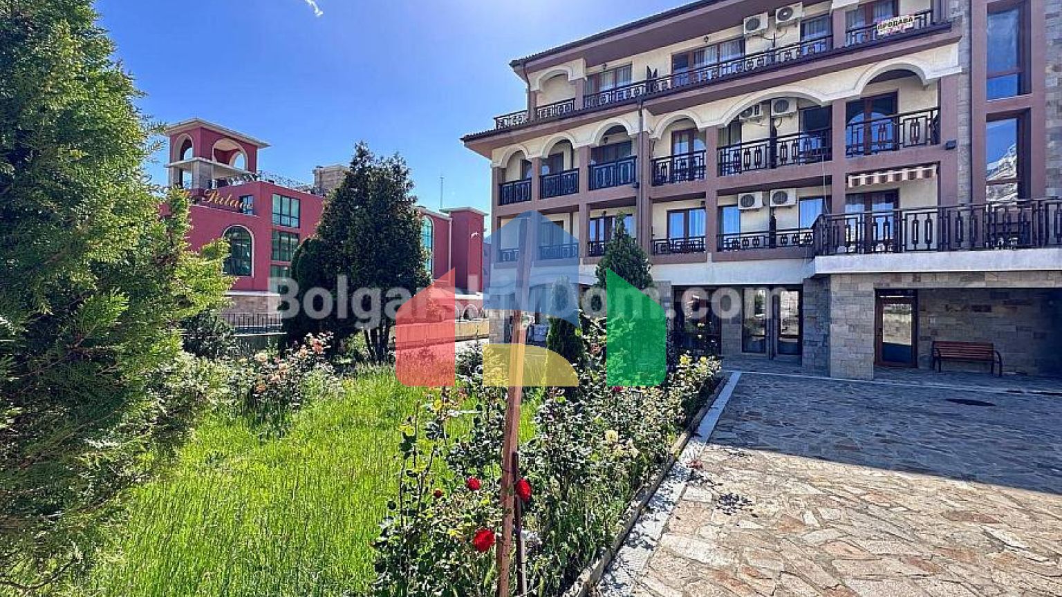 Квартира-студия в Панорама Бей