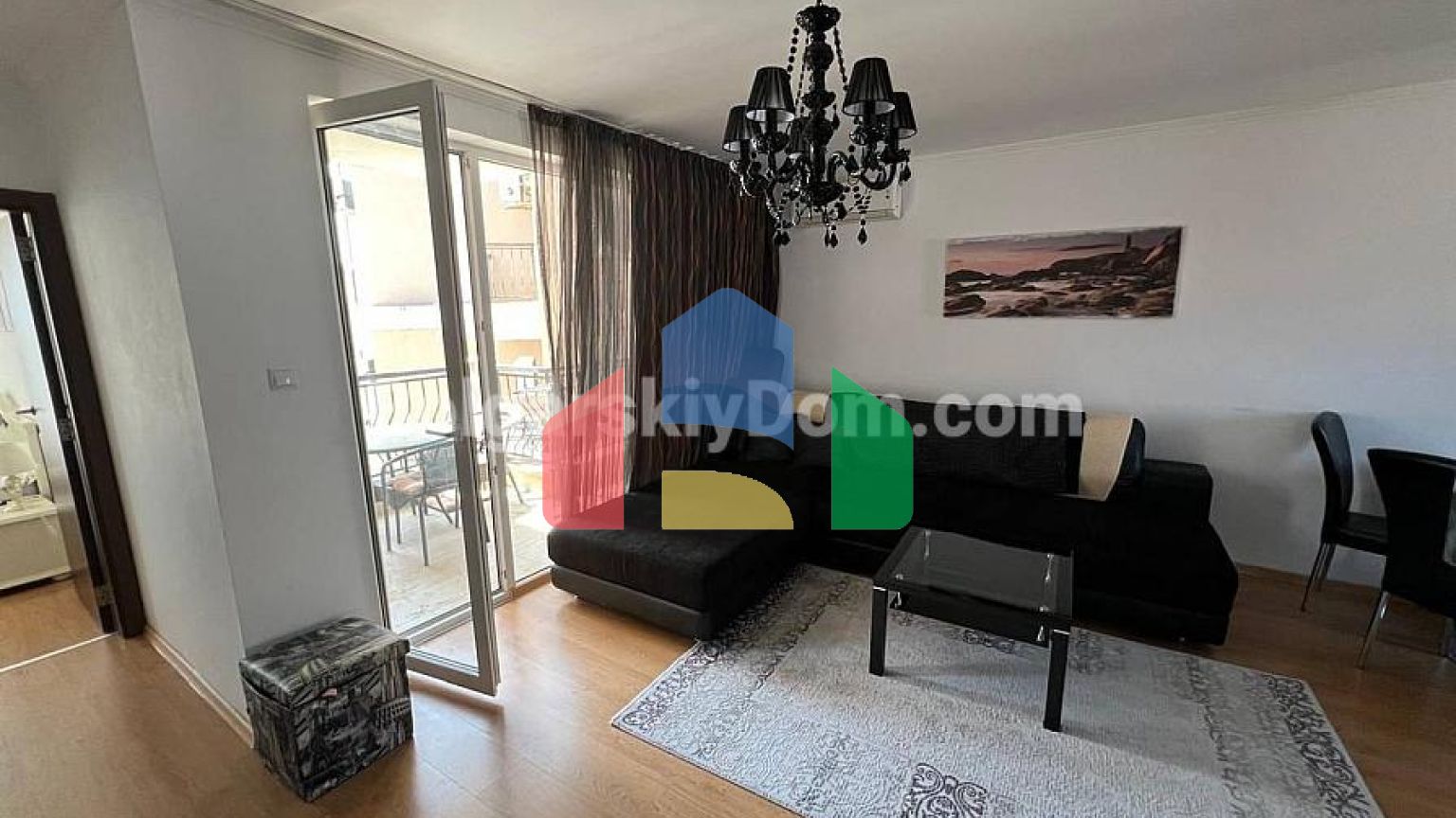 Стильная двухкомнатная квартира в Вилла Анторини