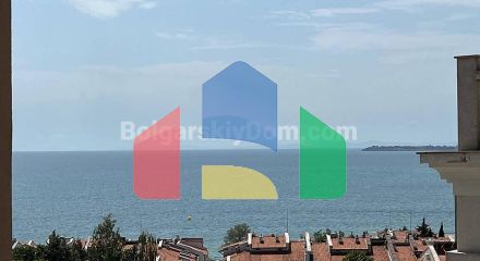 Стильная двухкомнатная квартира в Вилла Анторини