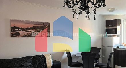 Стильная двухкомнатная квартира в Вилла Анторини