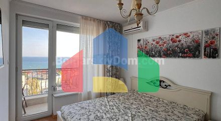 Стильная двухкомнатная квартира в Вилла Анторини