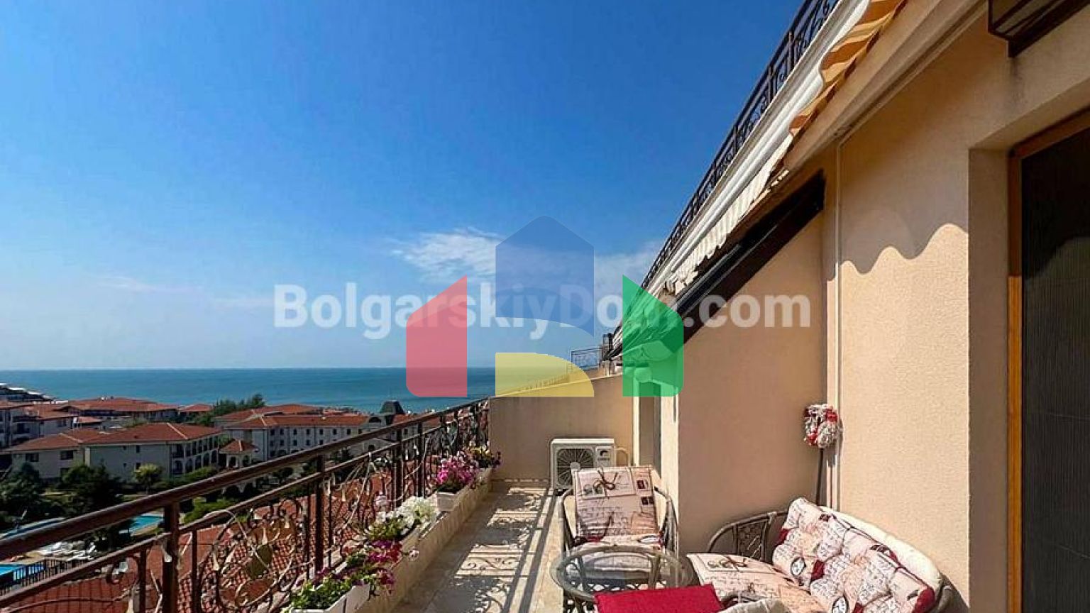 Трехкомнатная квартира в Феникс