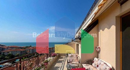 Трехкомнатная квартира в Феникс