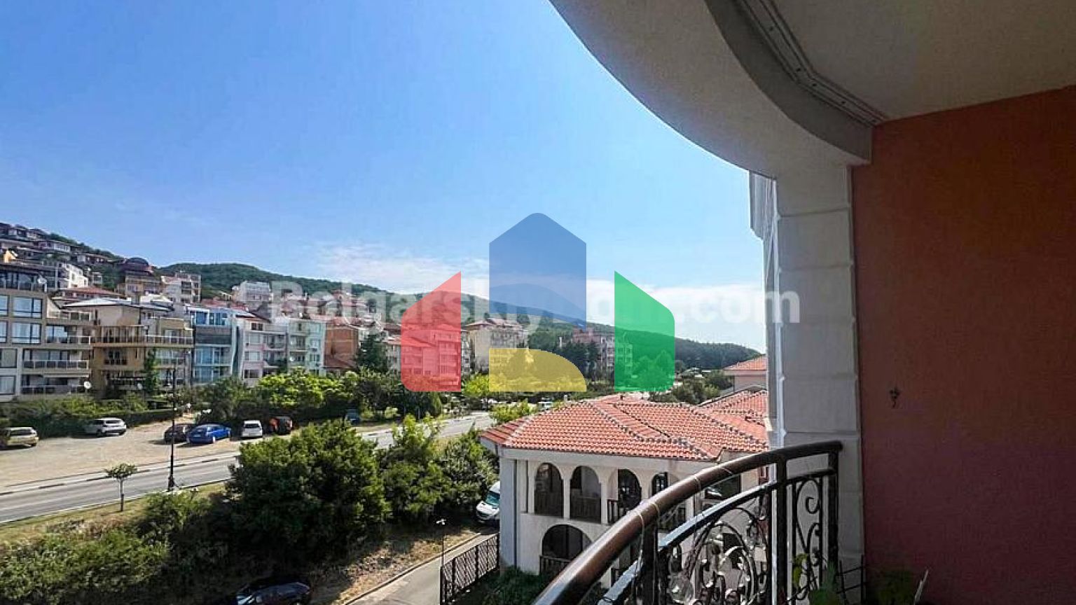 Трехкомнатная квартира в Феникс