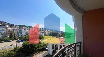 Трехкомнатная квартира в Феникс