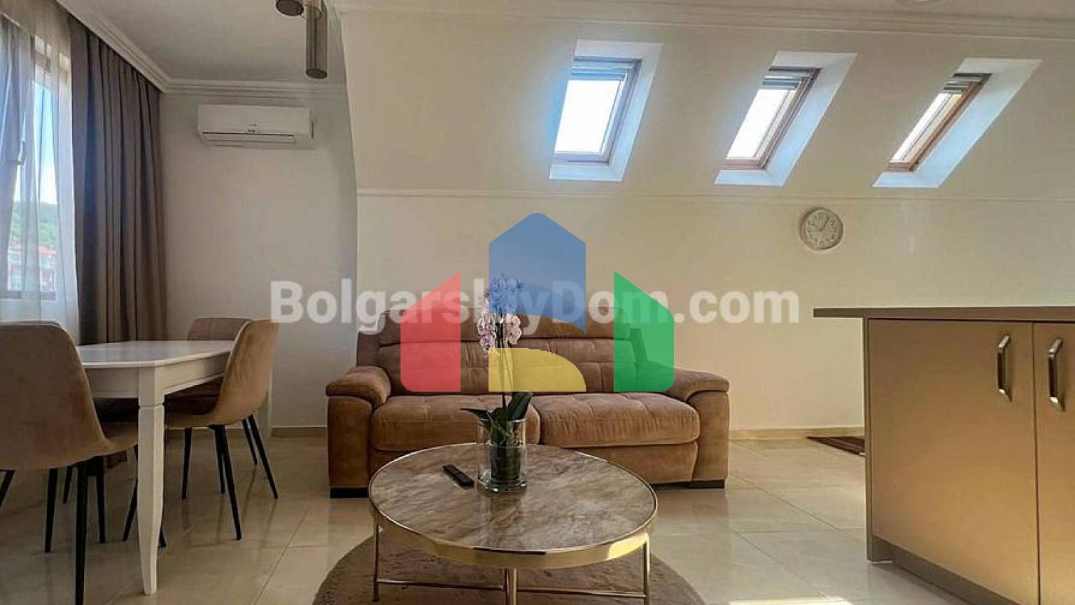 Трехкомнатная квартира в Феникс