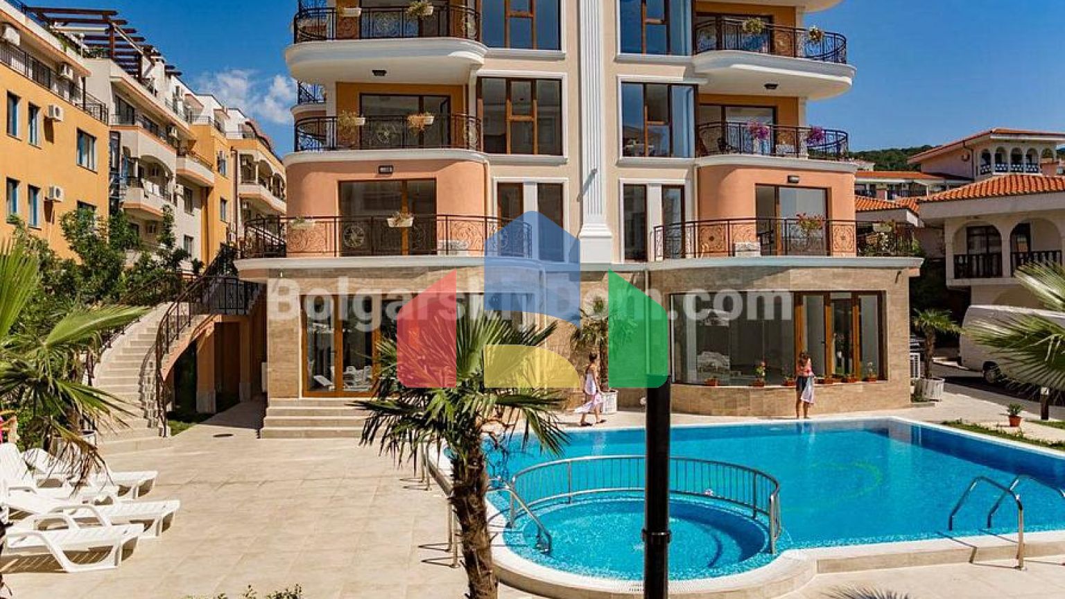 Трехкомнатная квартира в Феникс