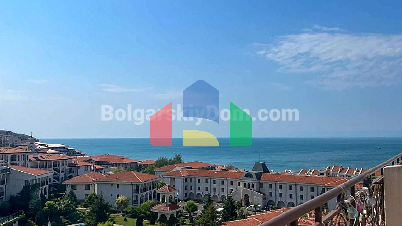 Трехкомнатная квартира в Феникс