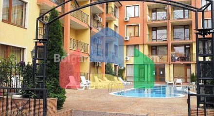 Двухкомнатаная квартира в Сияна