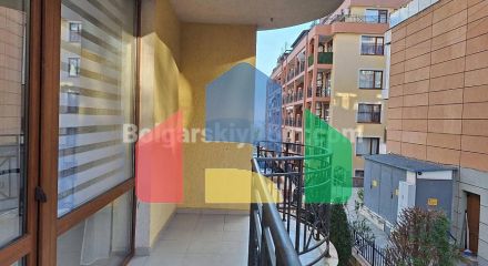 Двухкомнатаная квартира в Сияна